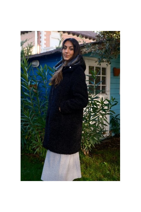 ABRIGO PELO NEGRO