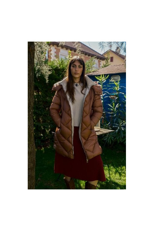 ANORAK BICOLOR MARRÓN CON CAPUCHA.