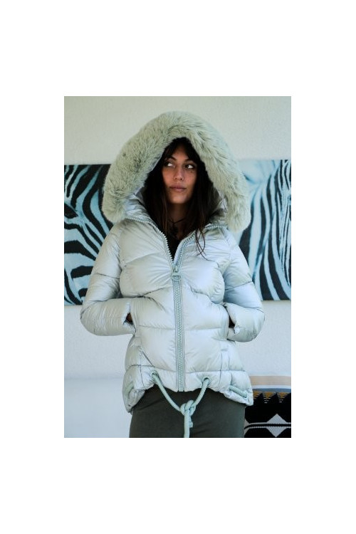 PARKA CORTA CON CAPUCHA TURQUESA