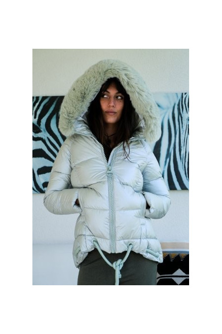 PARKA CORTA CON CAPUCHA TURQUESA