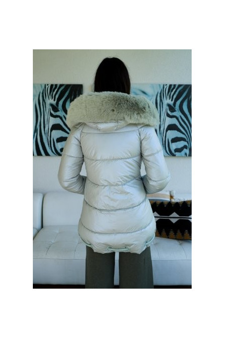 PARKA CORTA CON CAPUCHA TURQUESA