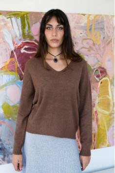 JERSEY PUNTO EN PICO MARRÓN