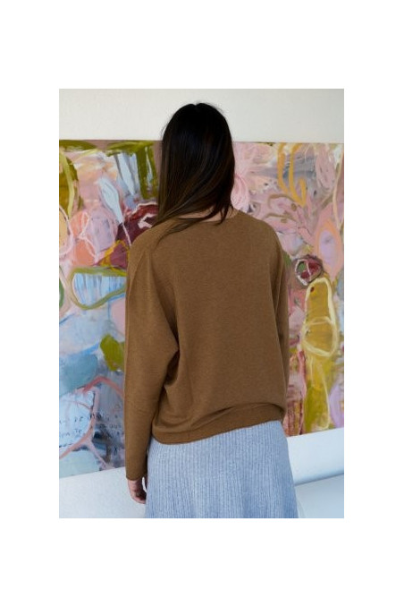 JERSEY CUELLO CERRADO TOSTADO