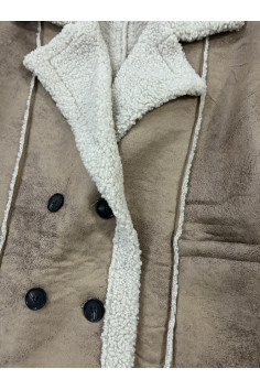 CHAQUETA BEIGE BORREGUILLO 2
