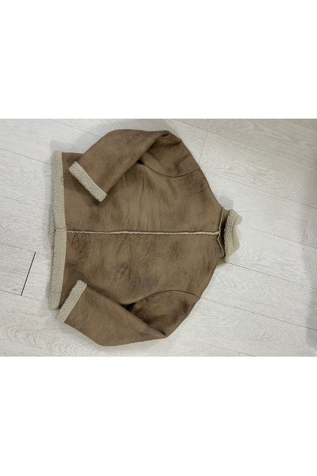 CHAQUETA BEIGE BORREGUILLO