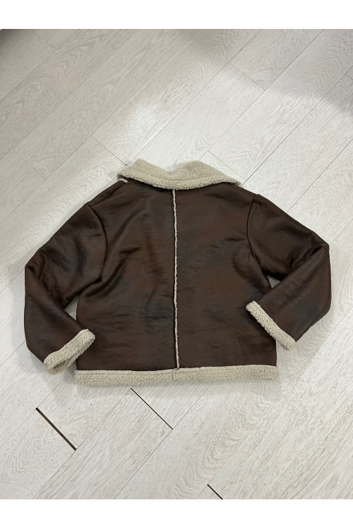 CHAQUETA BORREGUILLO MARRÓN