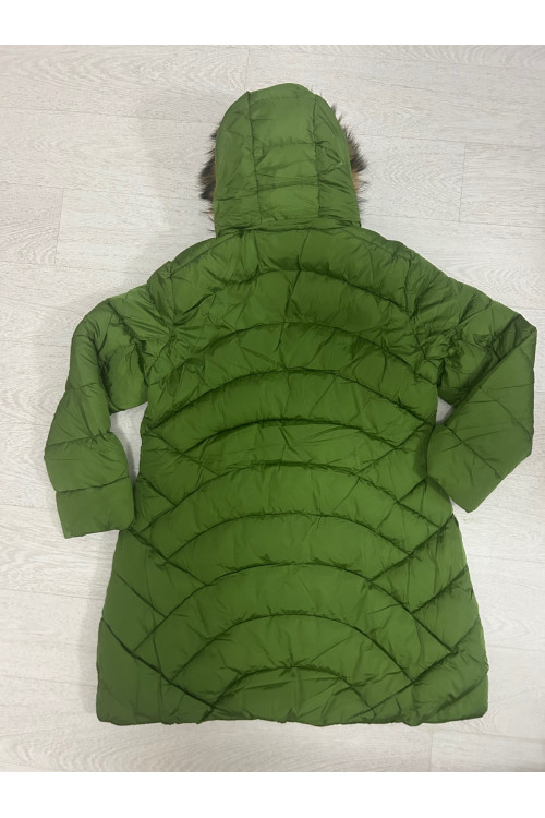 ANORAK VERDE CAPUCHA PELO