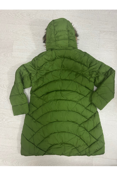 ANORAK VERDE CAPUCHA PELO
