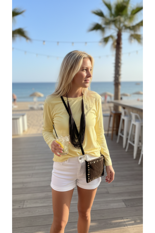 BOLSO SERRAJE MARRÓN TACHUELAS