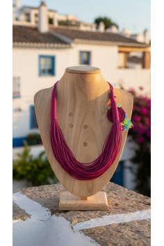 COLLAR CORDONES FUCSIA