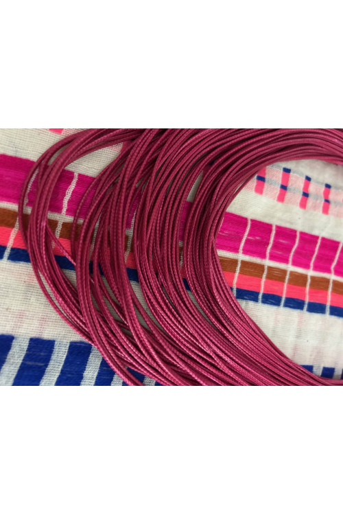 COLLAR CORDONES FUCSIA