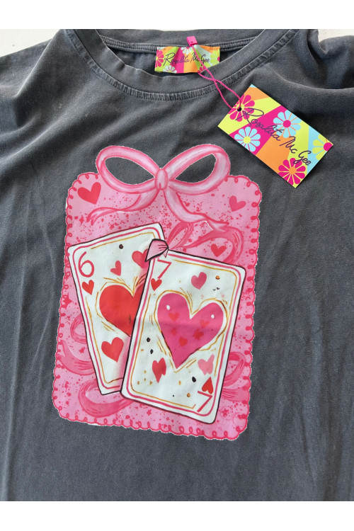 CAMISETA NEGRA CORAZONES