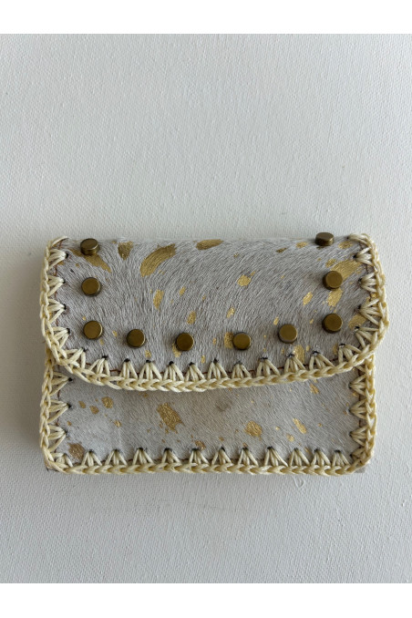 CARTERITA PIEL TACHUELAS BEIGE