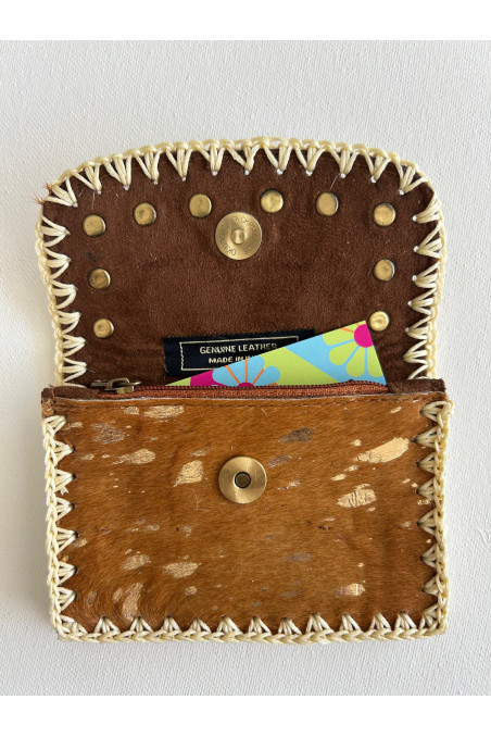 CARTERITA PIEL TACHUELAS MARRÓN