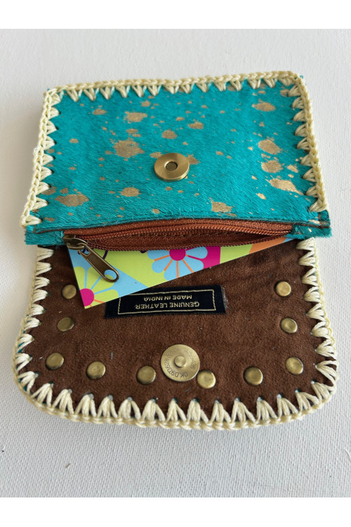 CARTERITA PIEL TACHUELAS TURQUESA