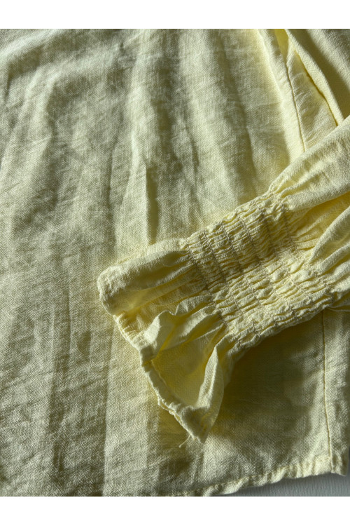 CAMISA CUELLO AMARILLA