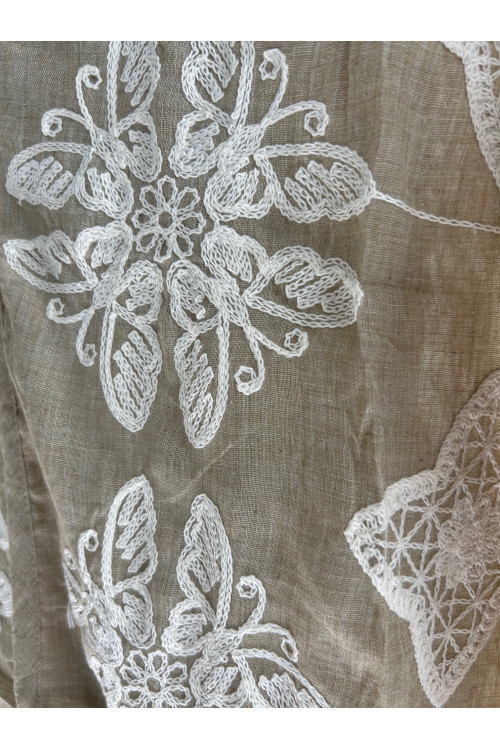 BLUSA BORDADOS BEIGE