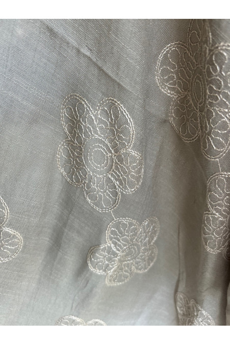 PONCHO BORDADO BEIGE