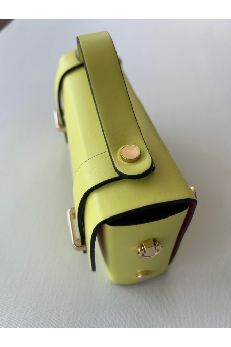 BOLSITO PIEL AMARILLO