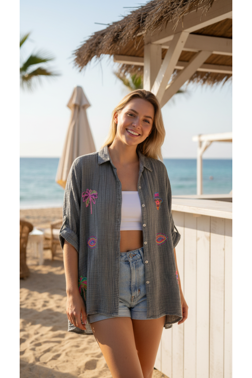 BLUSA BORDADOS NEGRA