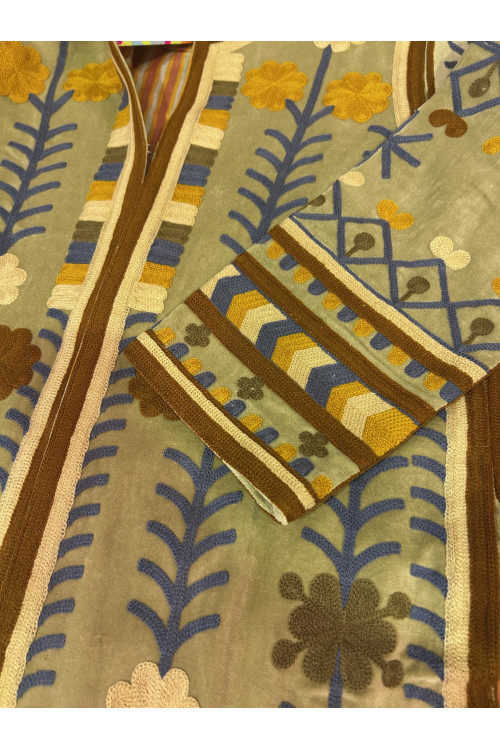 ABRIGO BORDADOS BEIGE
