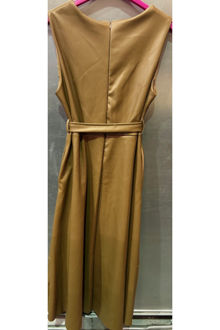 VESTIDO POLIPIEL TOSTADO